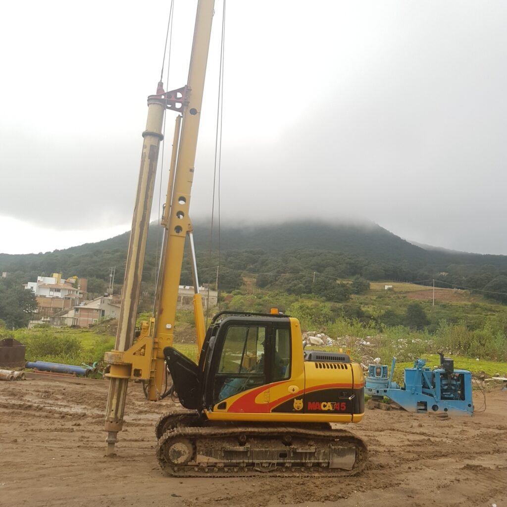 Perforadora compacta MAICAT 45 para cimentación profunda en zonas confinadas